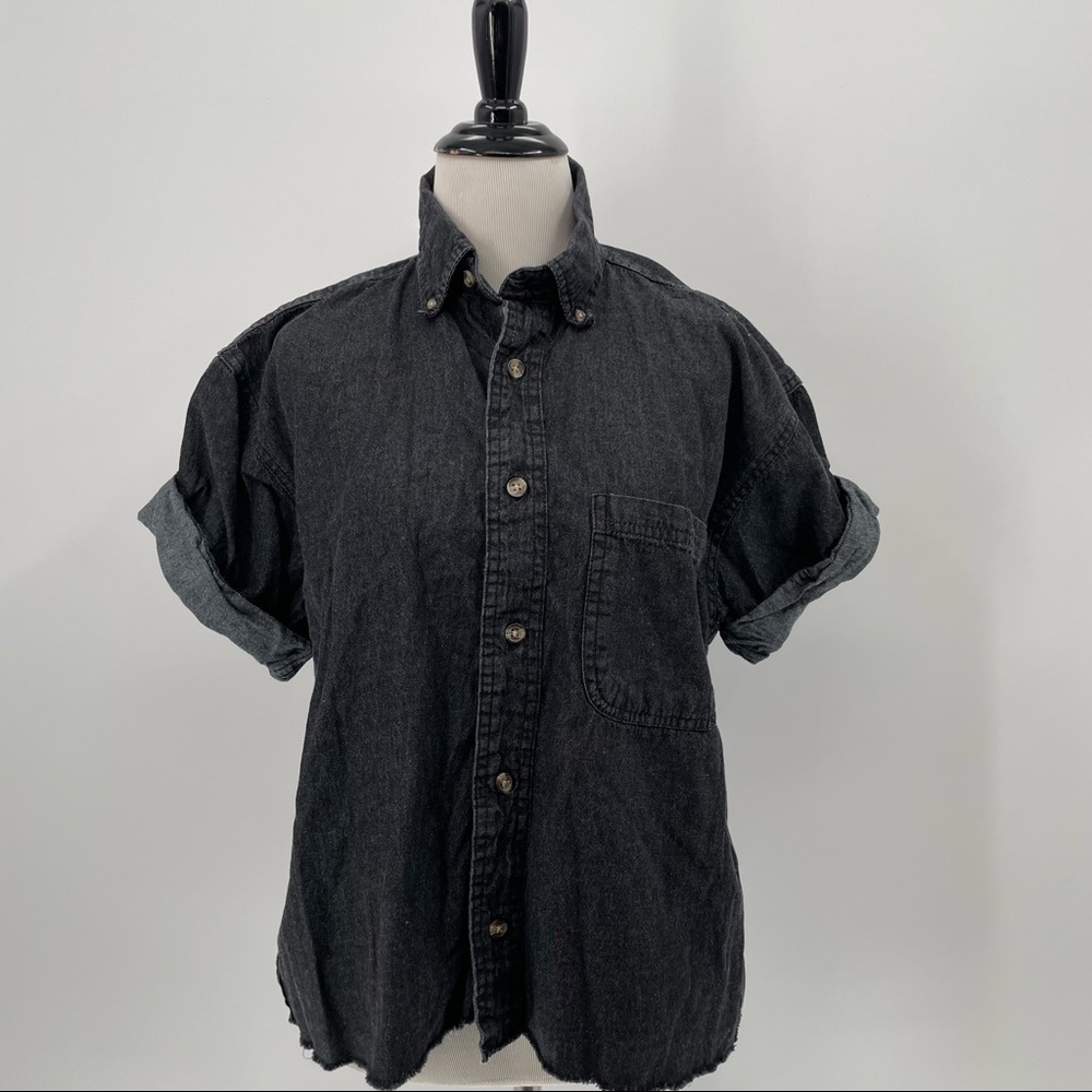 Sierra Pacific Woman’s Black Denim Short Sleeve Buffon Up